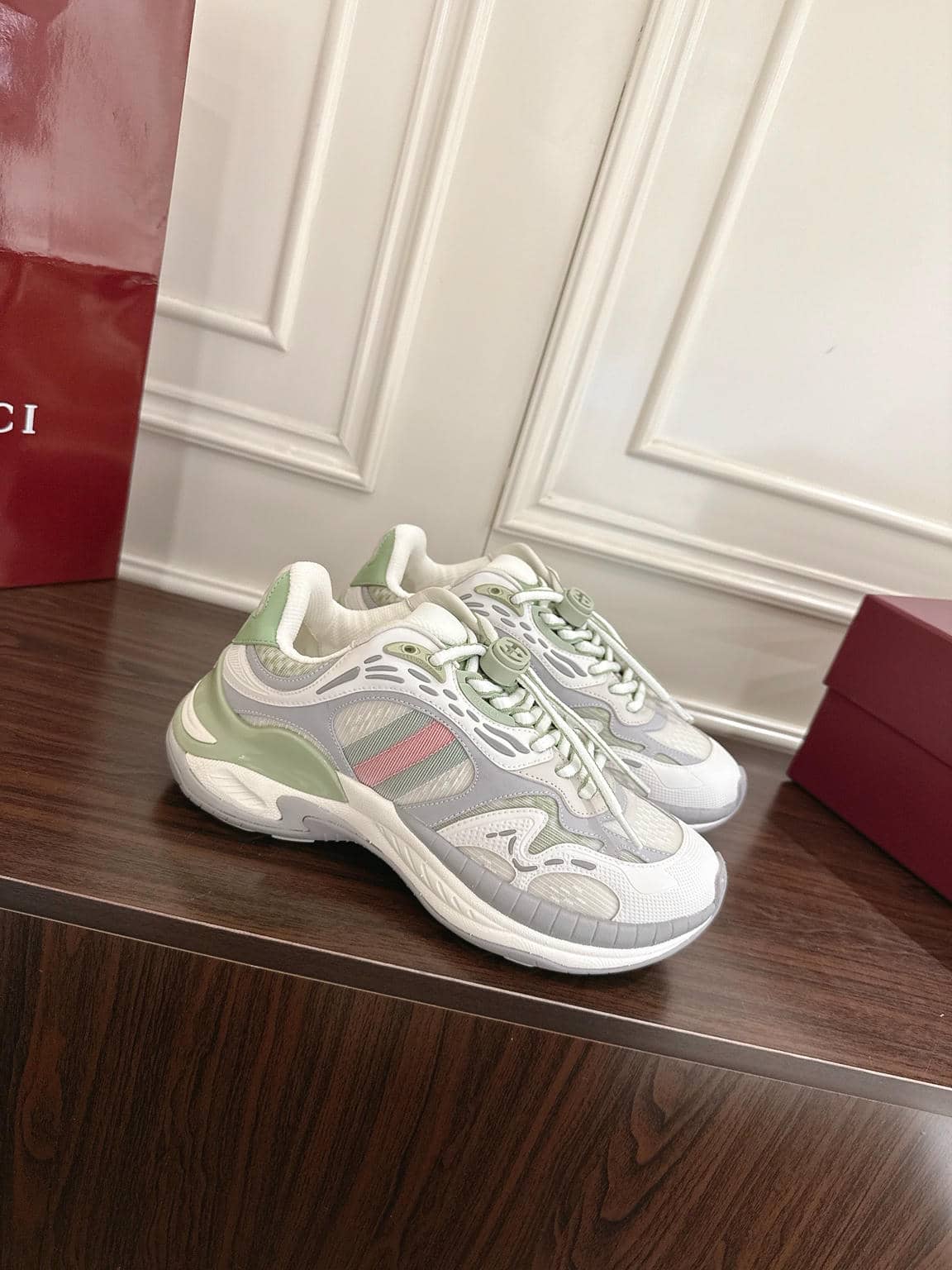 0023 Sneaker